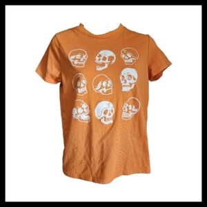 5/$10 - Skull Graphic Tee